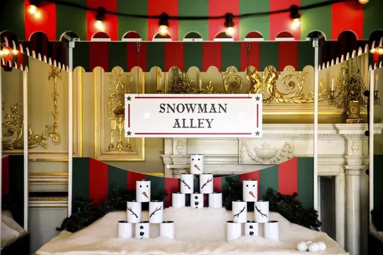 Snowman Alley